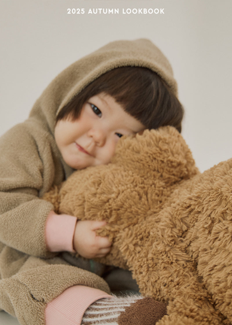 LOOKBOOK 2025 Autumn cover image