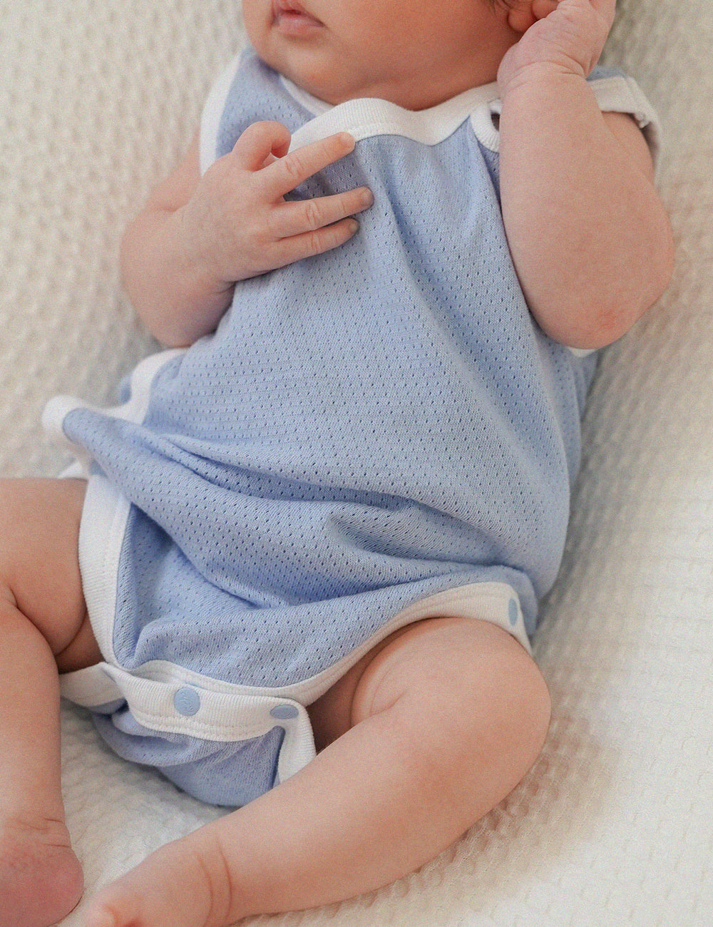 Newborn Mesh Bodysuit _Sleeveless__product_main_02_03.jpg