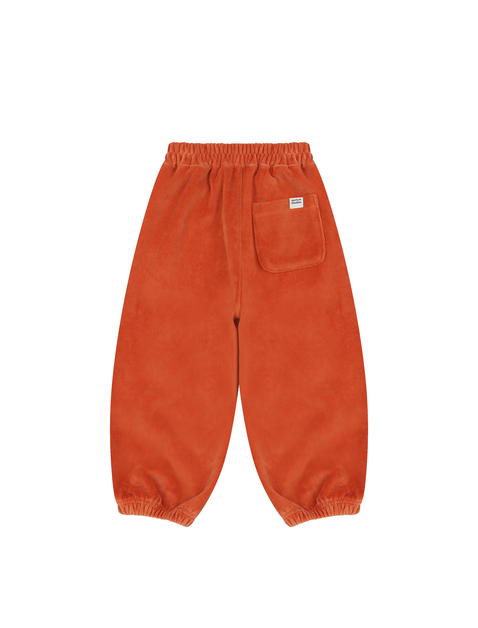 nua-sweatpants_product_main_01_249A8892_02.png