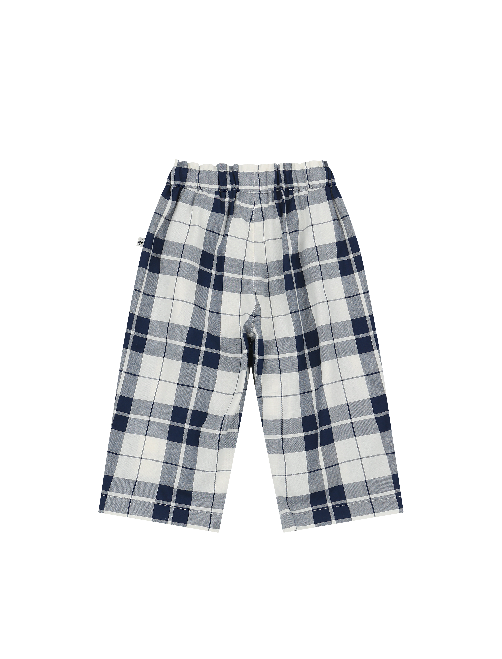 BCBO622PT-205NA06M_01_249A6823_02.png