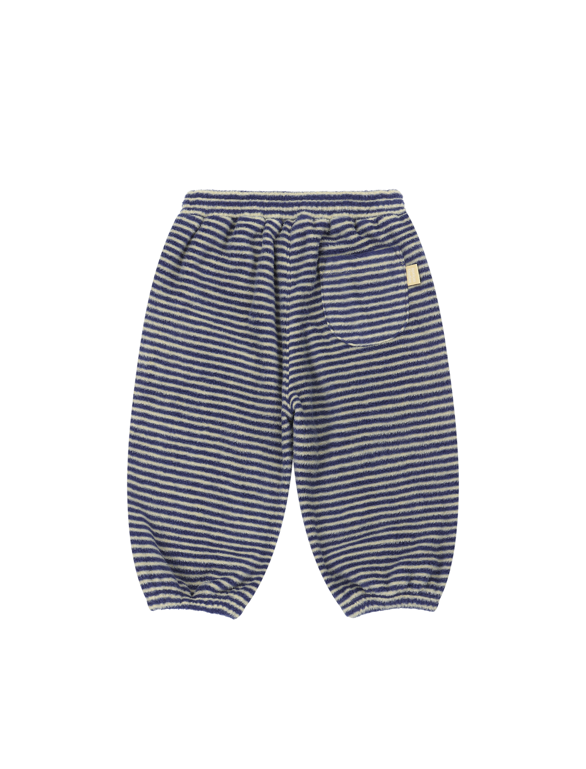BCBO623PT-200YE06M_01_249A5550_02.png