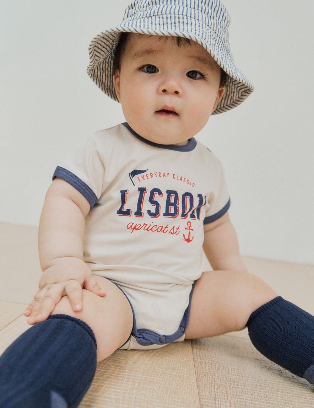 babycot-artro-bodysuit_product_main_01_thumb01.jpg