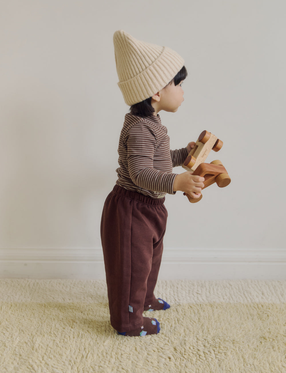 babycot-looney-curved-sweat-pants_product_main_01_thumb01.jpg